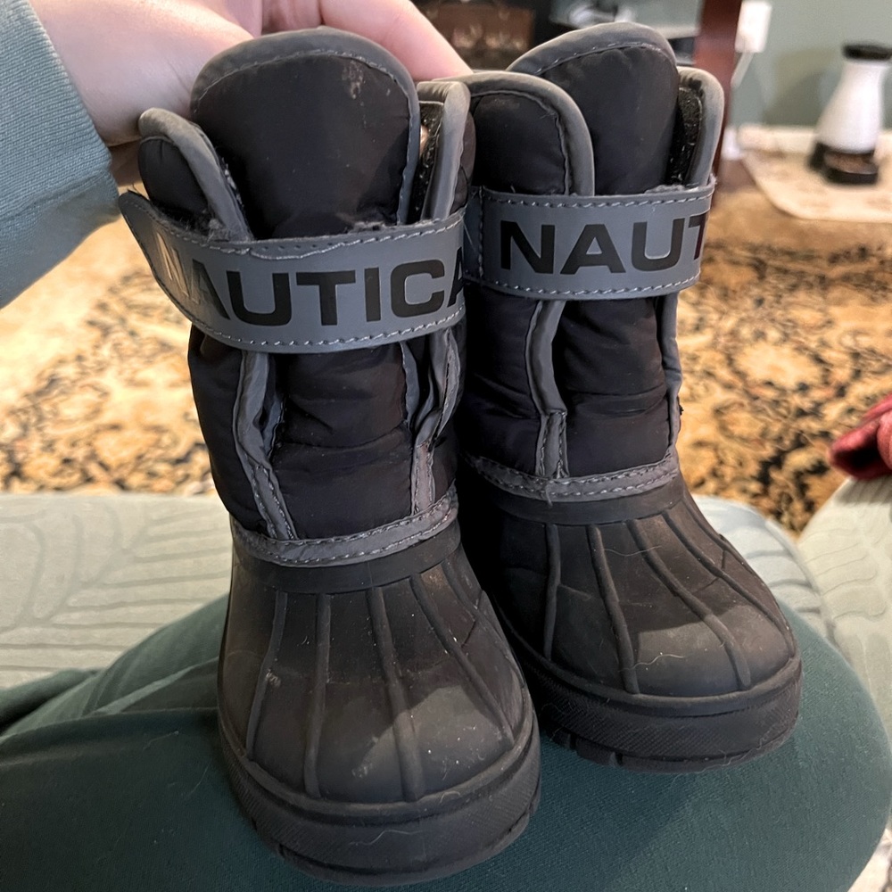 Nautica little kid snow boots